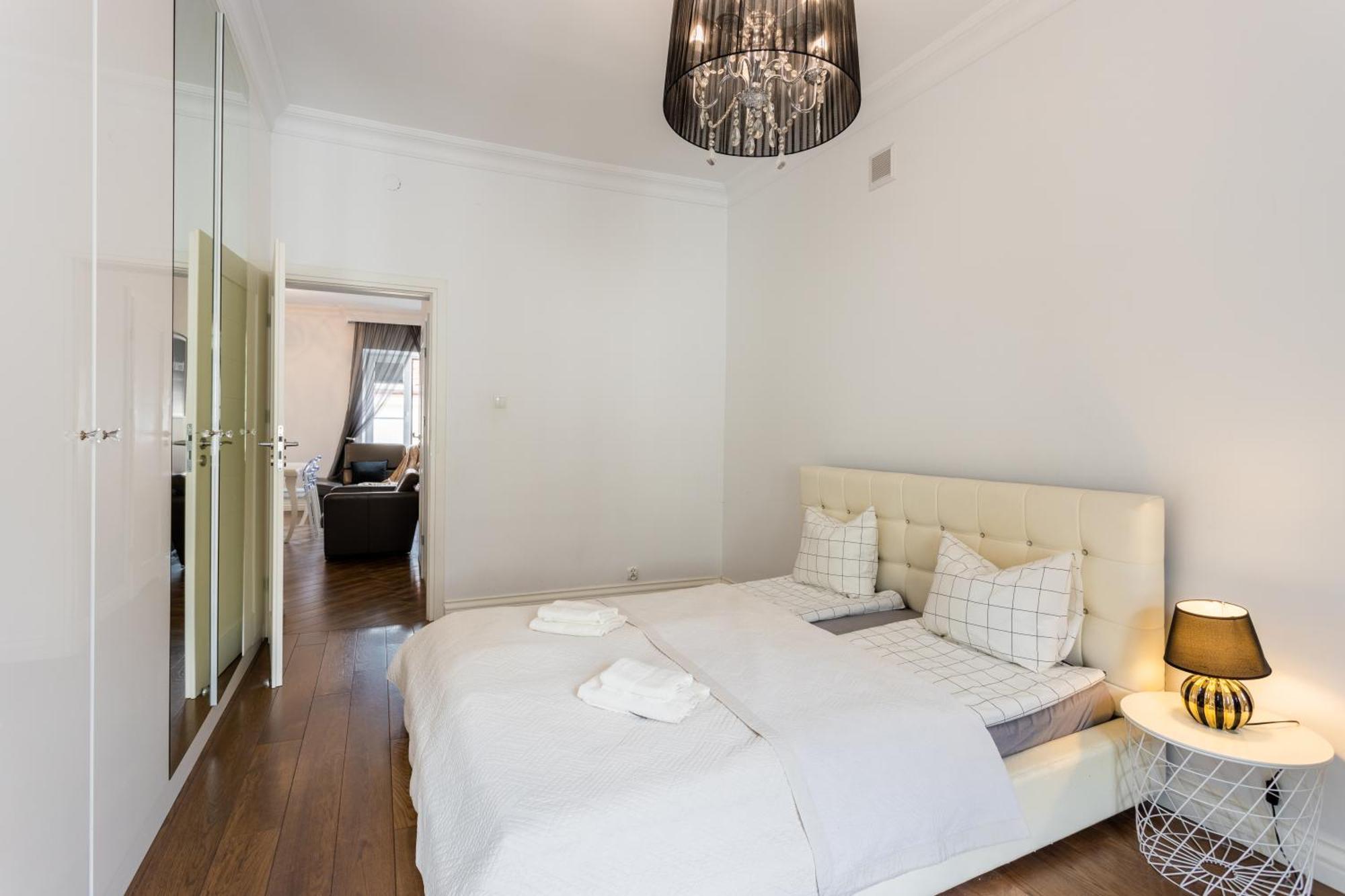 Central Warsaw Apartment - Great Location-Old Town - Podwale Extérieur photo